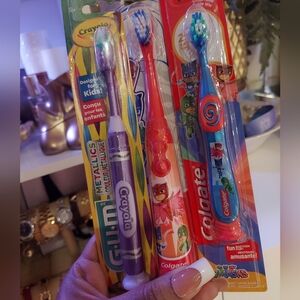 3 Toothbrushes for kids